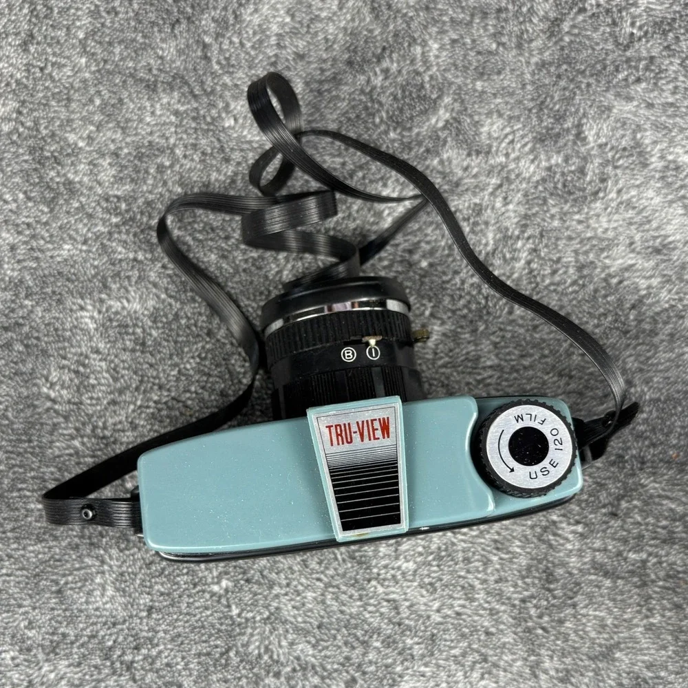 Vintage Tru-View Stock No. 90 Toy Camera 120 Roll Film Blue Black with Box